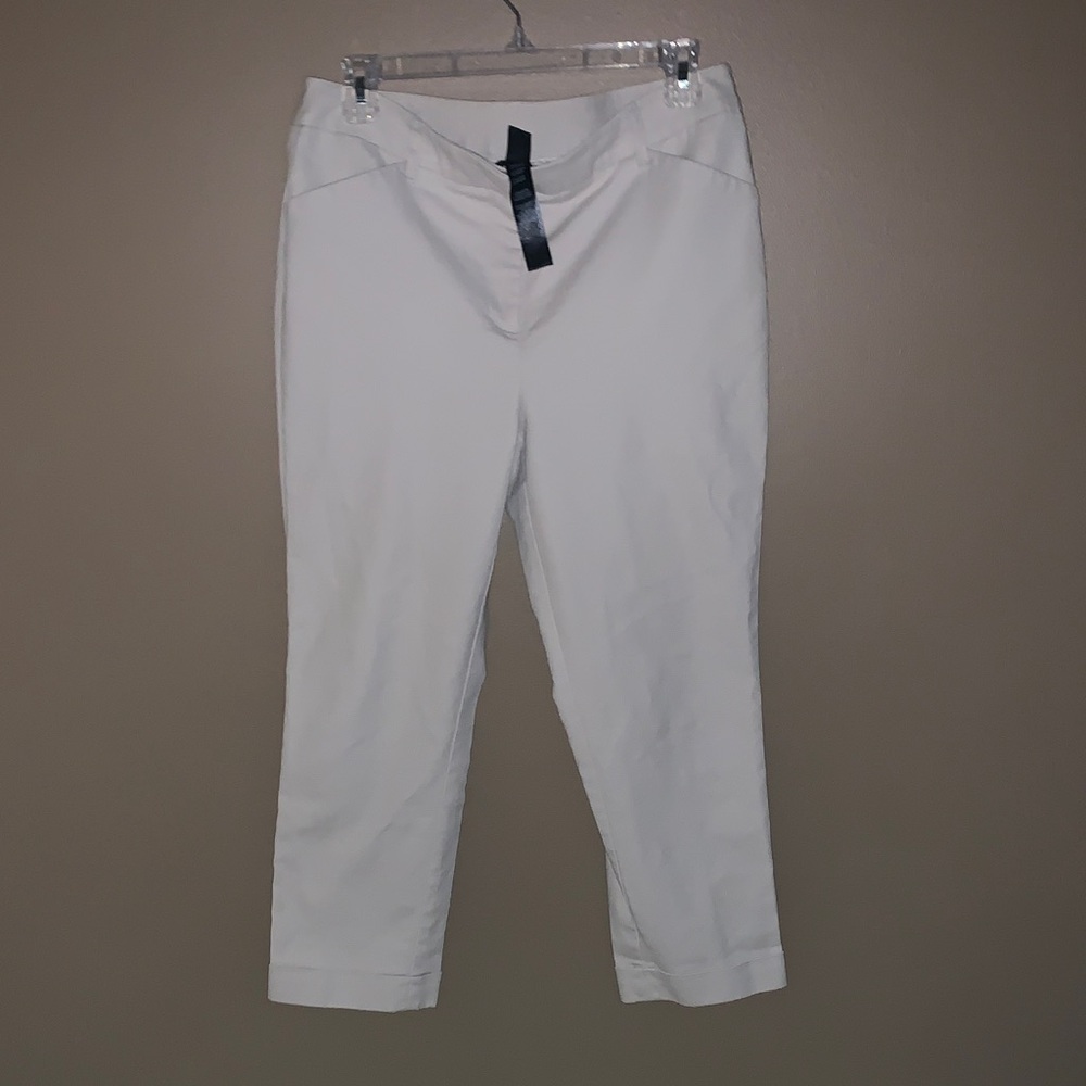 Chico's Elegant Cream Cropped Pants
